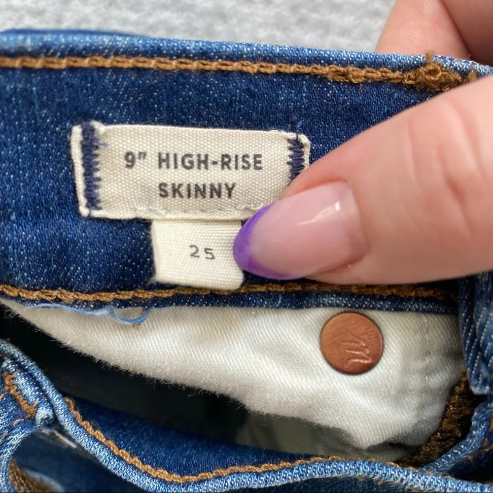 Madewell 9” High Rise Skinny Jeans - Raw Hem - Picture 7 of 9